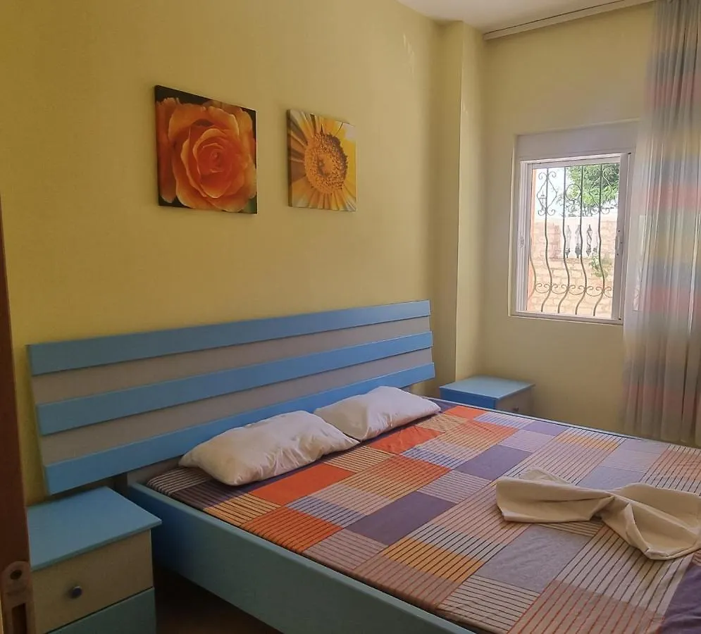 סרנדה Marina Apartments